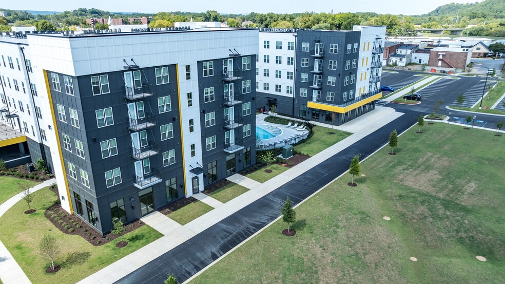 340 W 3rd St SW, Rome, GA for lease - Building Photo - Image 2 of 25