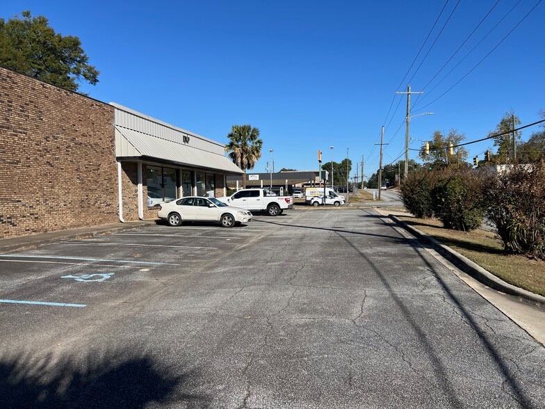 101 S Davis St, Albany, GA for sale - Building Photo - Image 2 of 6