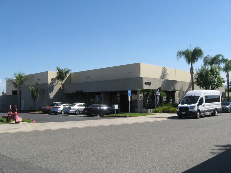 1215 Graphite Dr, Corona, CA for sale - Building Photo - Image 1 of 7