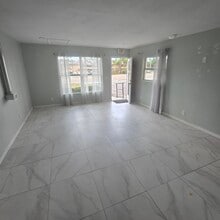 710 E Bay Dr, Largo, FL for lease Interior Photo- Image 2 of 4