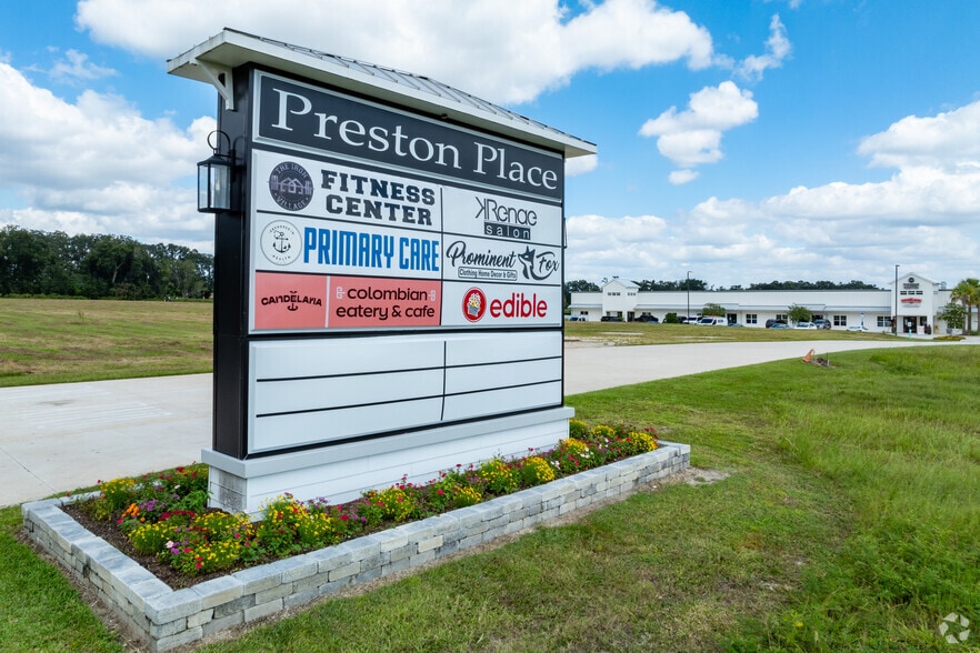 4061 Thomas St, Oxford, FL for lease - Building Photo - Image 2 of 27