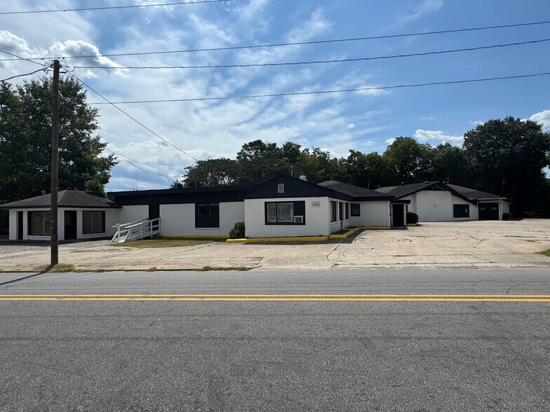 800-810 Cokey Rd, Rocky Mount, NC for lease - Building Photo - Image 1 of 4