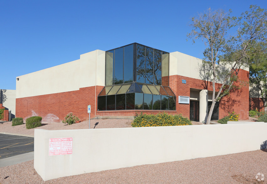 110 S 54th St, Chandler, AZ for lease - Primary Photo - Image 1 of 9