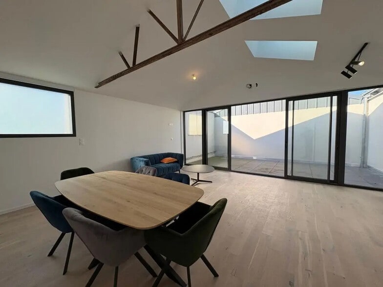 Industrial in Couëron for sale - Building Photo - Image 2 of 9