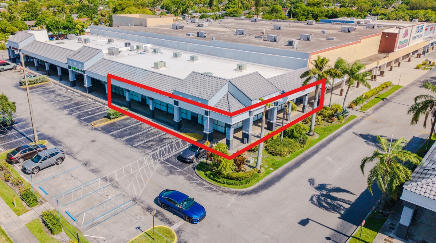 21301-21495 NW 2nd Ave, Miami, FL for lease Interior Photo- Image 1 of 9