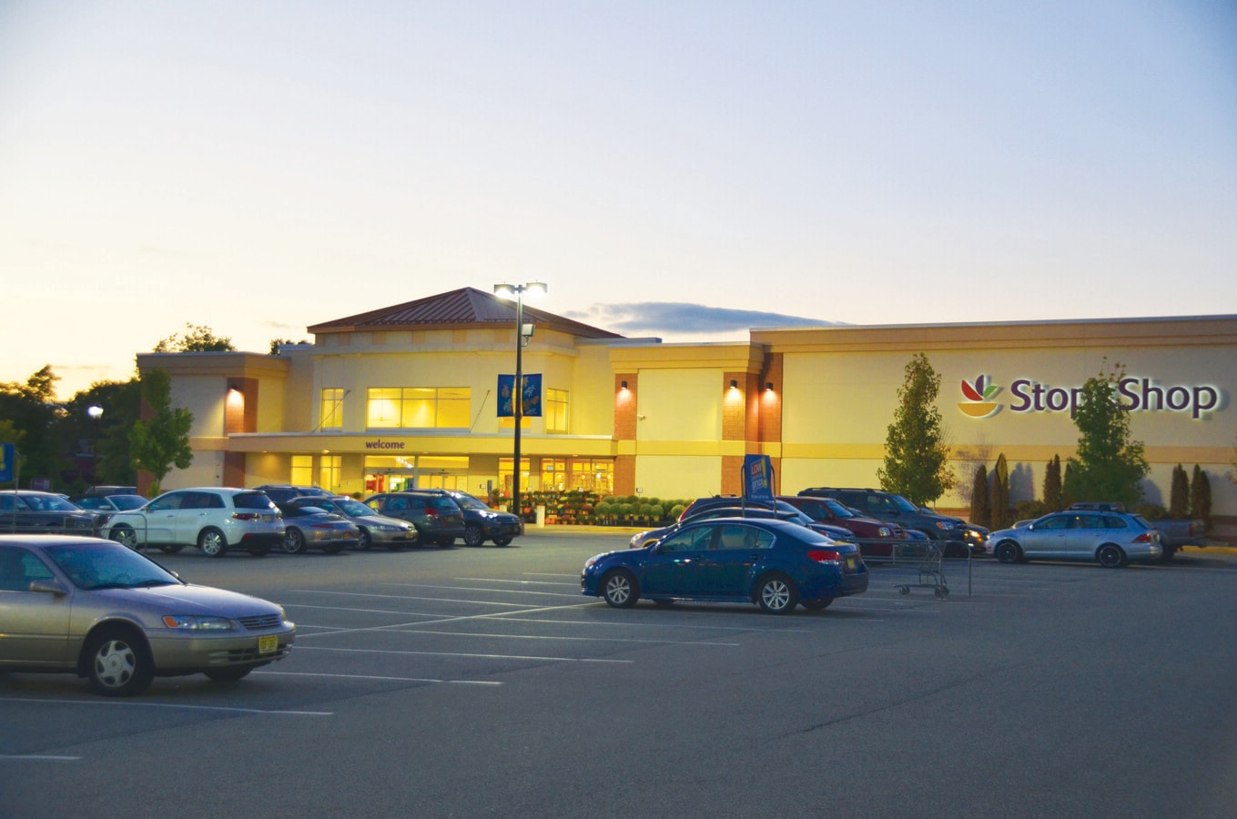 325337 Franklin Ave, Wyckoff, NJ 07481 Boulder Run Shopping Center