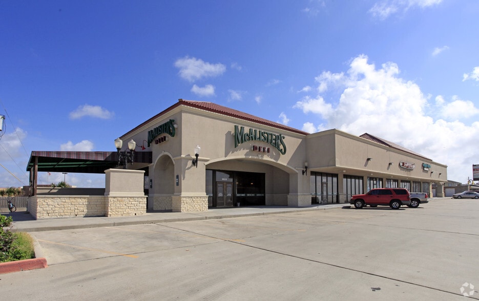 6600-6612 Seawall Blvd, Galveston, TX for lease - Building Photo - Image 1 of 3