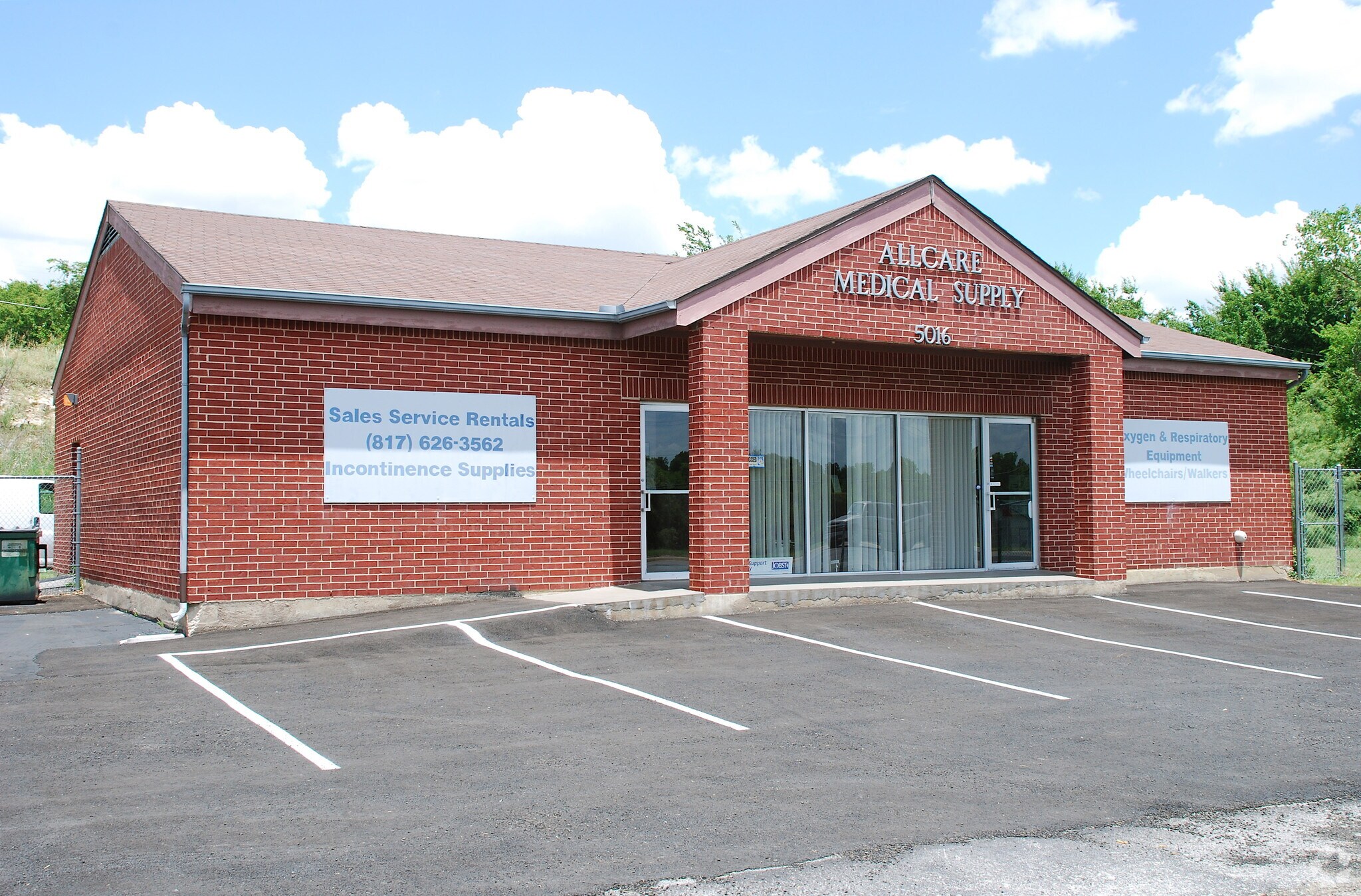 5016 Jacksboro Hwy, Fort Worth, TX for sale Primary Photo- Image 1 of 18