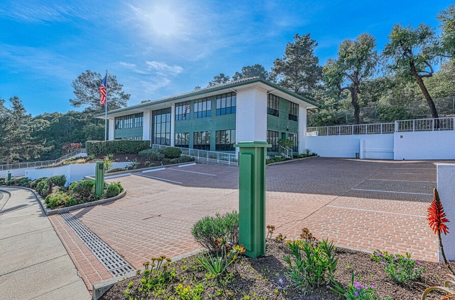 120 Del Rey Gardens Dr, Del Rey Oaks, CA for sale - Building Photo - Image 3 of 35