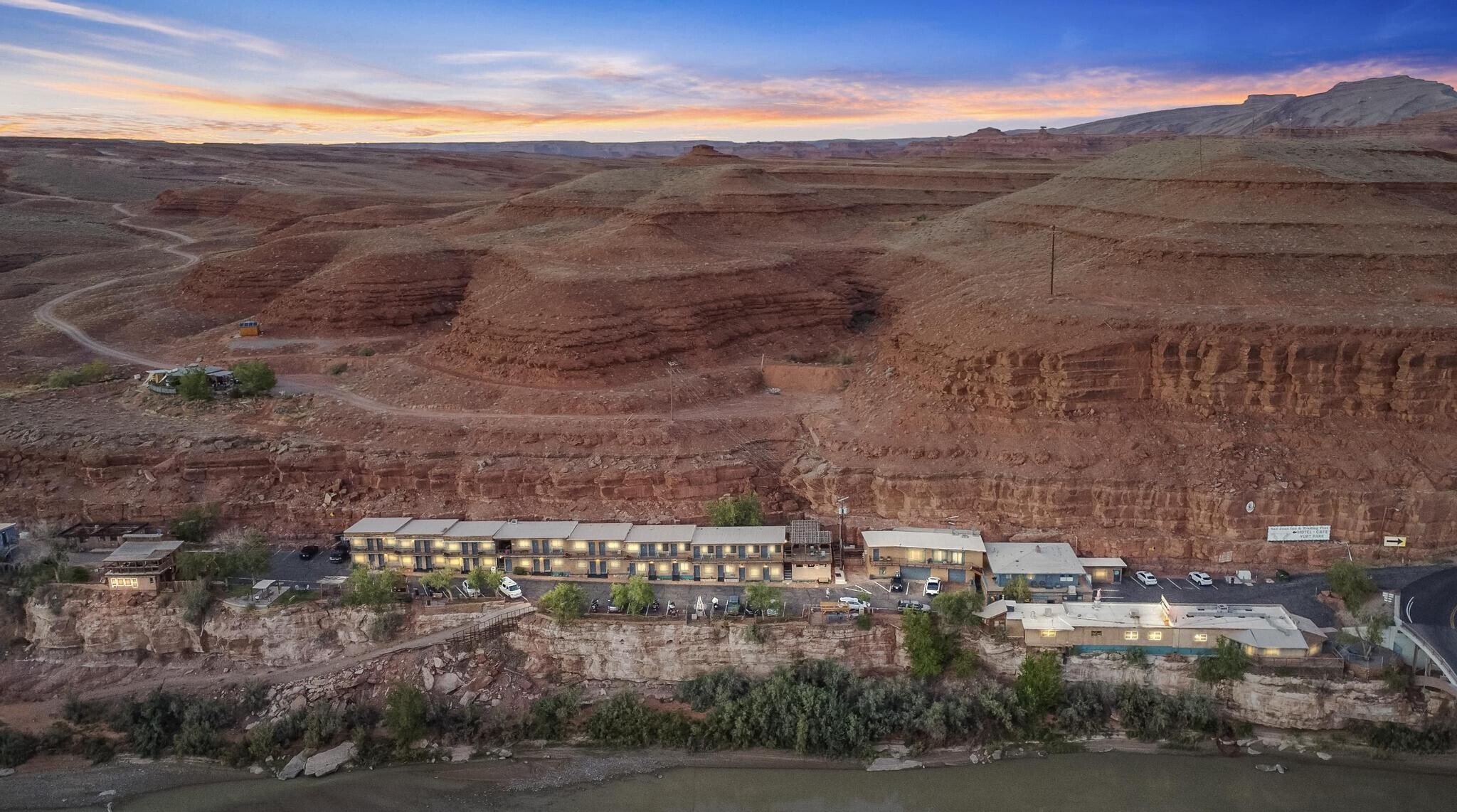 US 163 & San Juan River, Mexican Hat, UT for sale Building Photo- Image 1 of 74