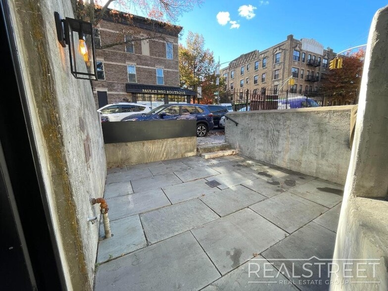 1625 Union St, Brooklyn, NY for lease - Building Photo - Image 3 of 6