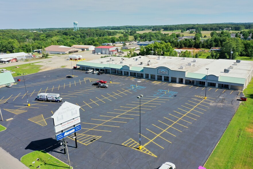 1201 E Scenic Rivers Blvd, Salem, MO for lease - Building Photo - Image 1 of 12