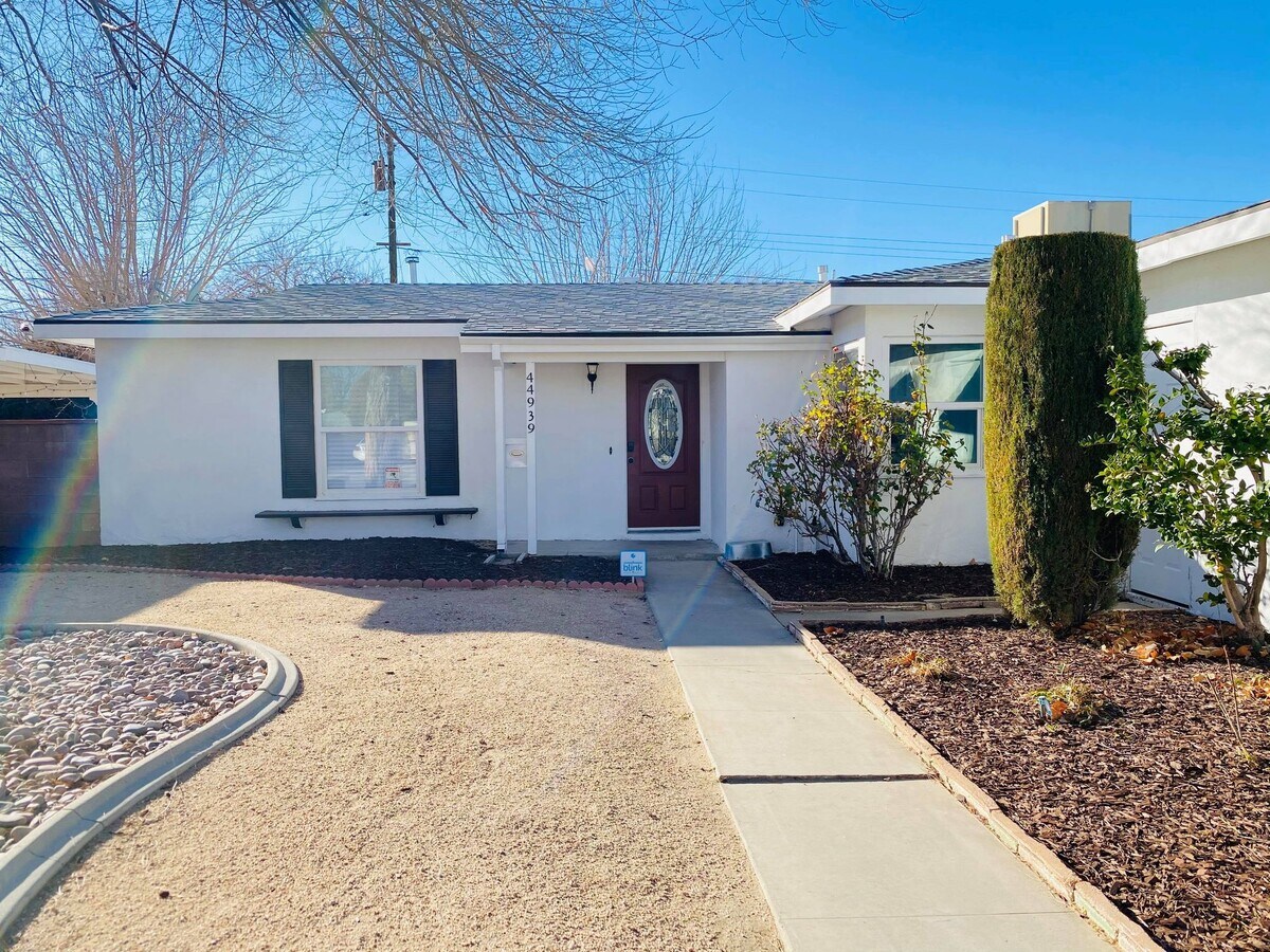 44939 16th St W, Lancaster, CA 93534