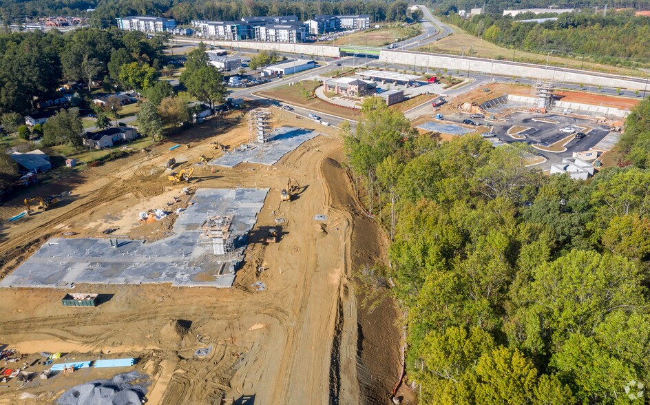 7226-7312 N Tryon St, Charlotte, NC for sale - Aerial of Leveled Lot - Image 1 of 25