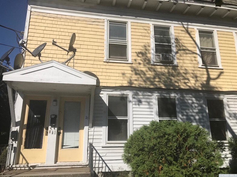21-23 Fairview Ave, Hudson, NY for sale - Primary Photo - Image 1 of 1
