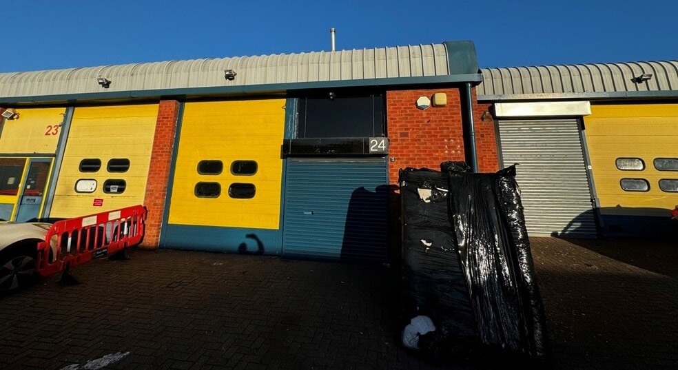 Clifford Rd, London for lease - Building Photo - Image 3 of 3