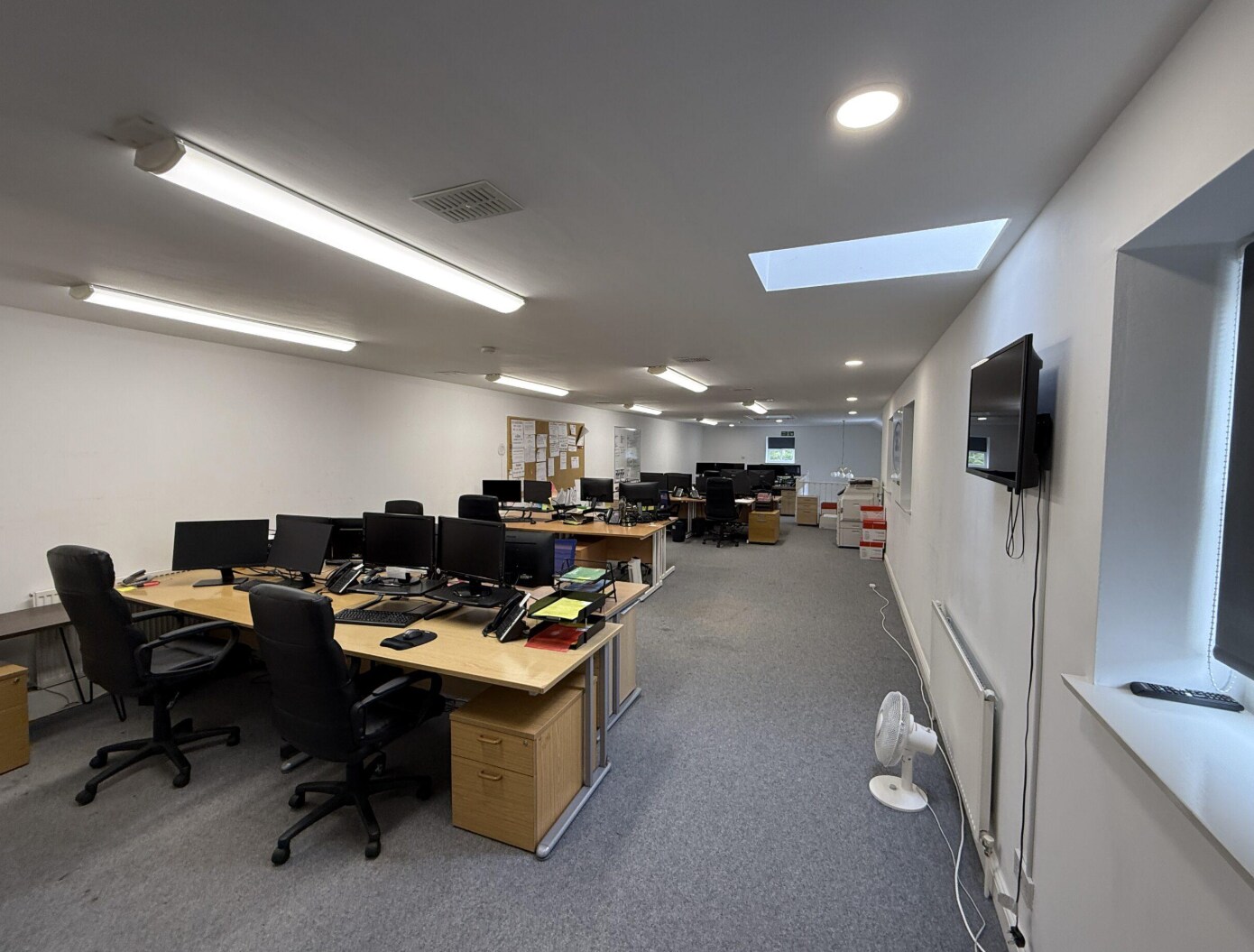 Westbrook Ct, Sheffield for lease Interior Photo- Image 1 of 5