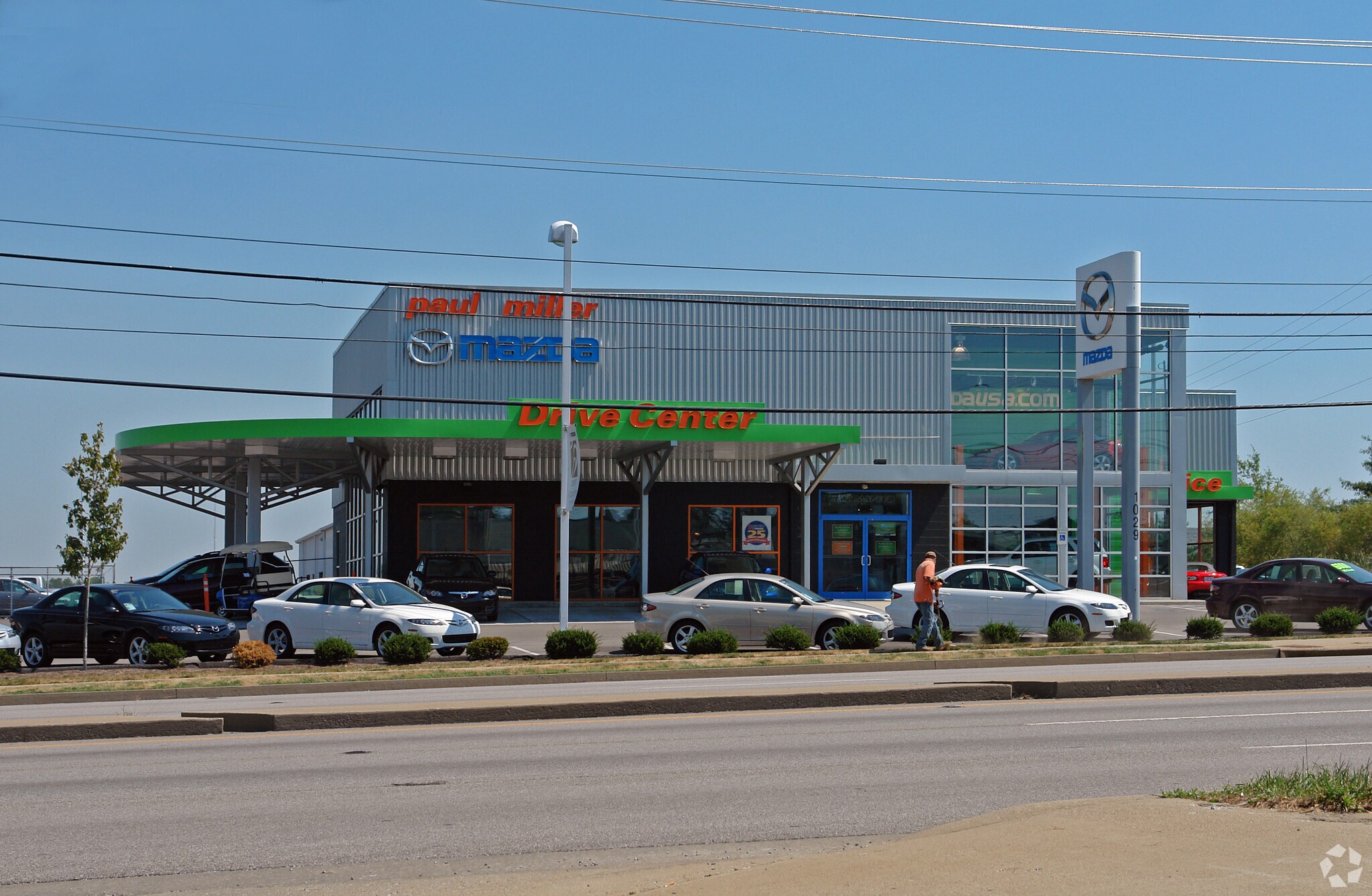 1029 E New Circle Rd, Lexington, KY for sale Primary Photo- Image 1 of 1