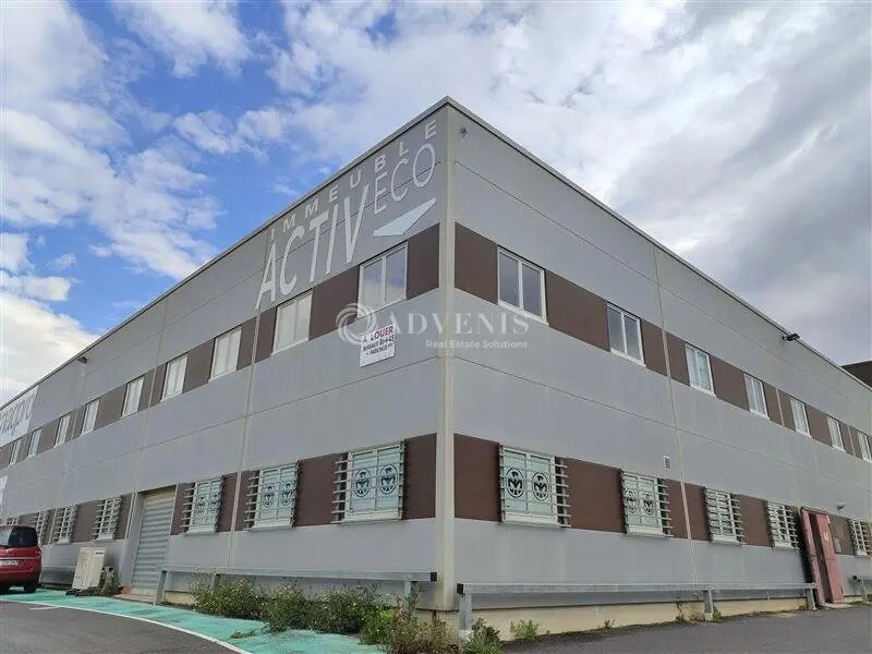 Office in Vendres for lease Building Photo- Image 1 of 6