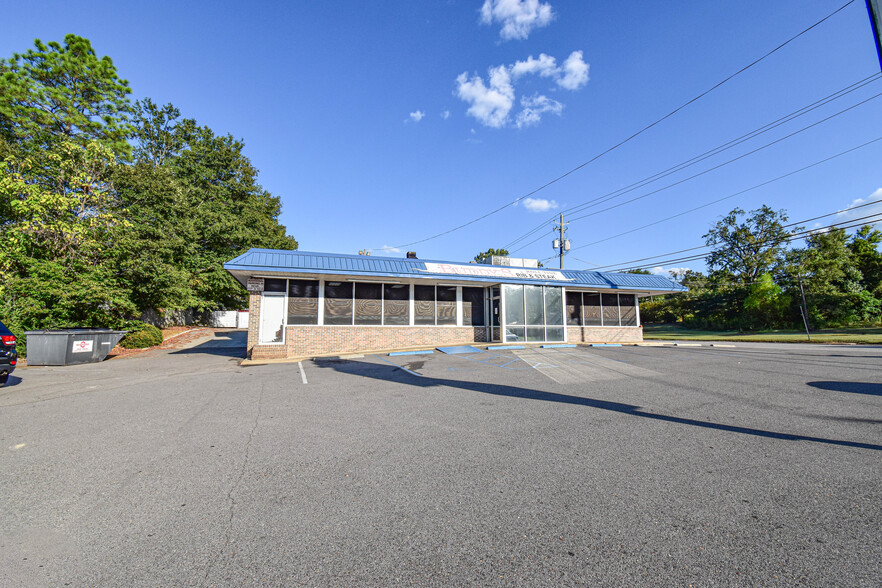 2701 Lurleen B Wallace Blvd, Northport, AL for lease - Building Photo - Image 1 of 28