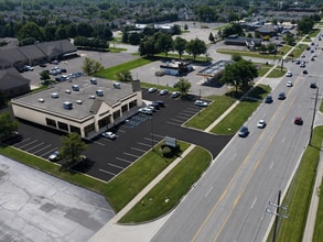41140-41150 Garfield Rd, Clinton Township, MI for lease Interior Photo- Image 1 of 6