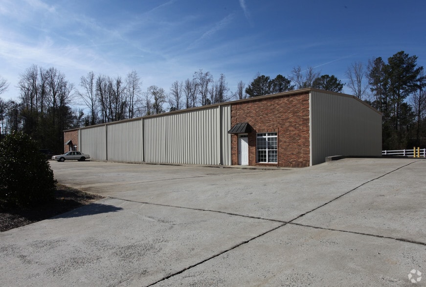 4375 Interstate Dr, Macon-Bibb, GA for lease - Primary Photo - Image 2 of 3
