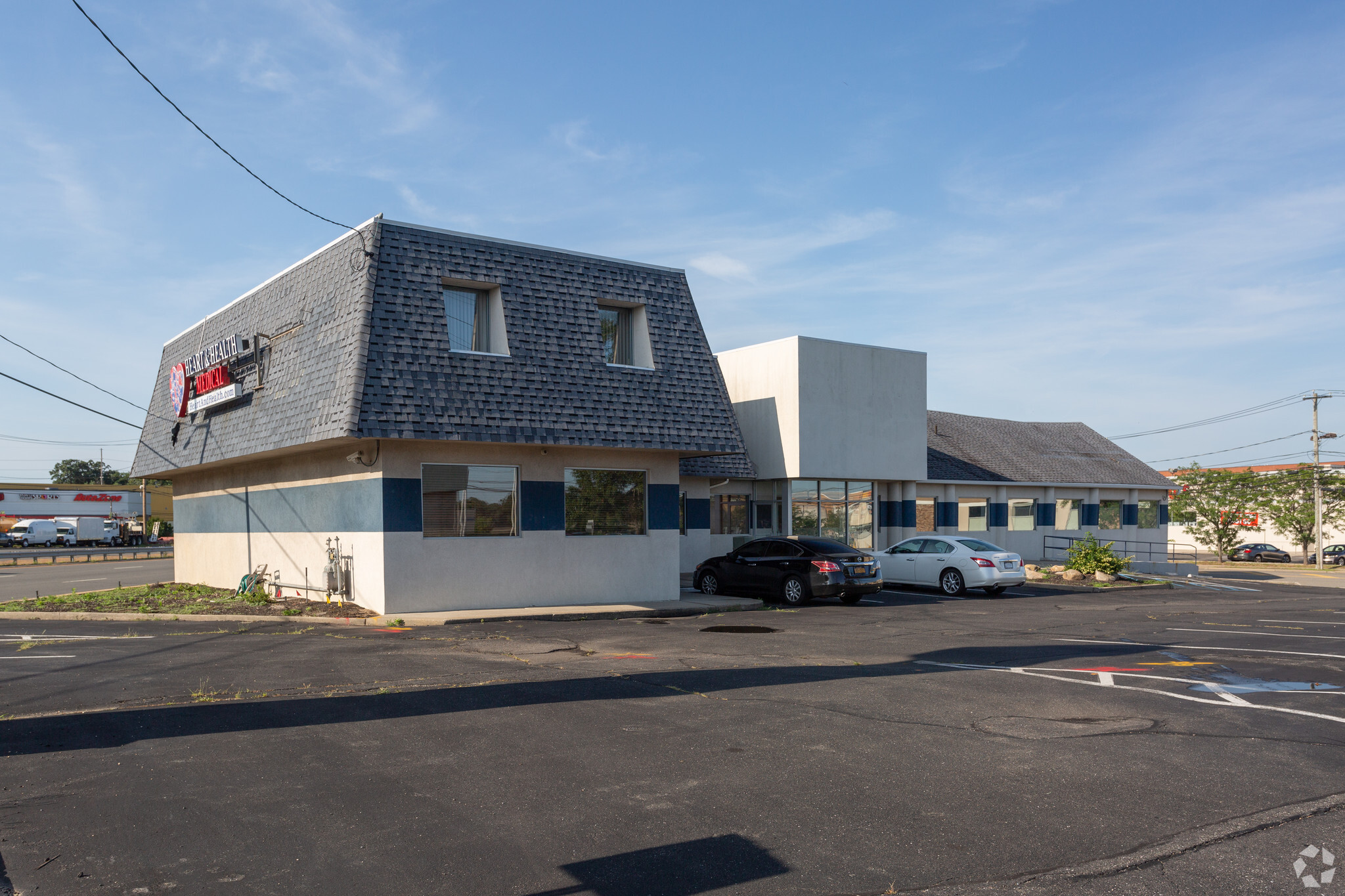 6175-sunrise-hwy-massapequa-ny-11758-massapequa-office-building