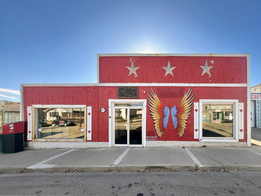 Building and Vacant Lot in Stony Plain portfolio of 2 properties for sale on LoopNet.com Building Photo- Image 1 of 5