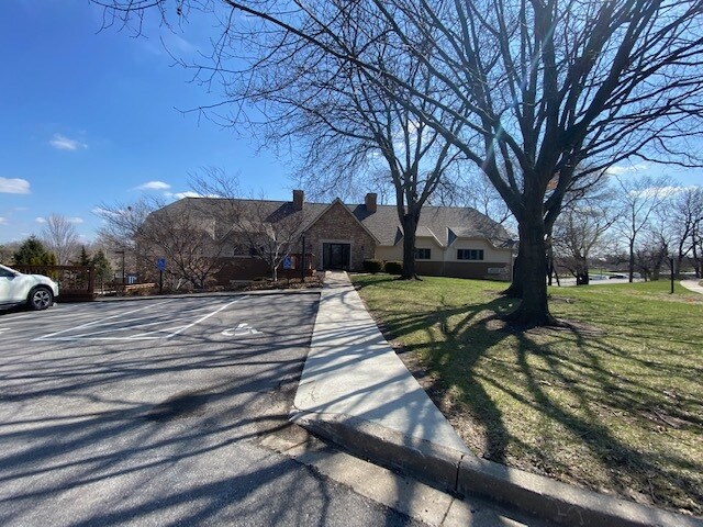 8615 Rosehill Rd, Lenexa, KS for sale - Building Photo - Image 1 of 1