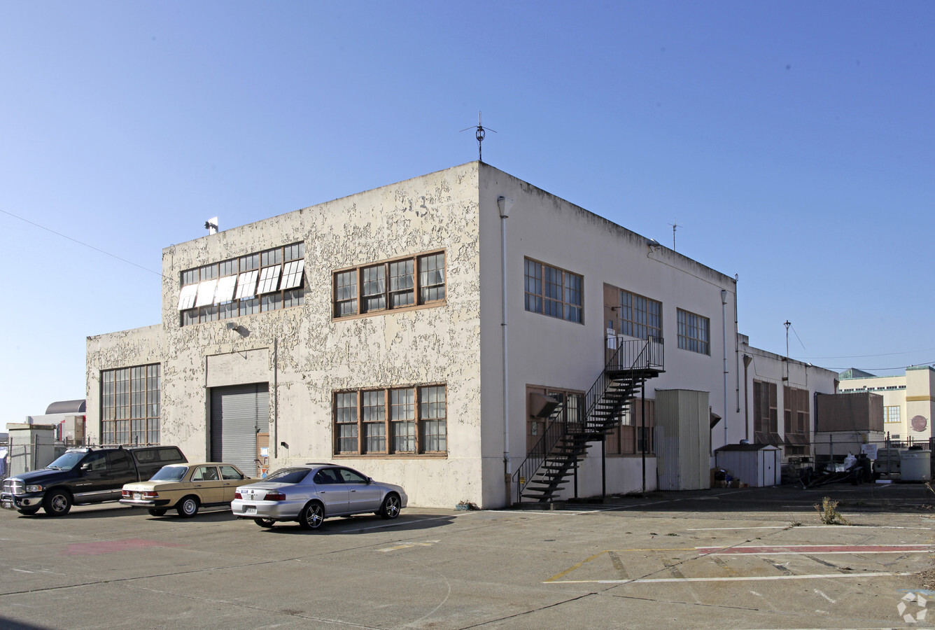 2440 Monarch St, Alameda, CA 94501 | LoopNet