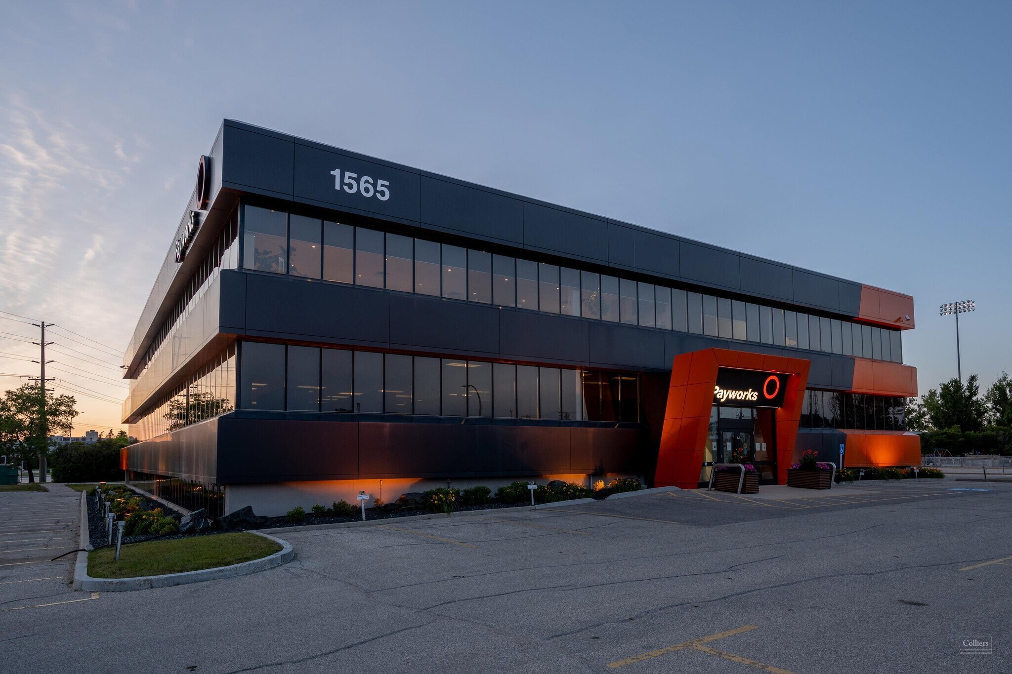 1565 Willson Pl, Winnipeg, MB for sale Primary Photo- Image 1 of 13