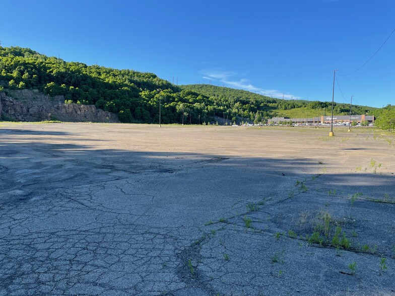 Scranton Carbondale Highway, Scranton, PA for lease - Building Photo - Image 2 of 5