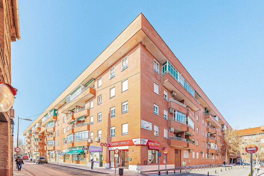 Plaza Hermano Ramón Quiroga, Valdemoro, Madrid for sale - Building Photo - Image 3 of 3