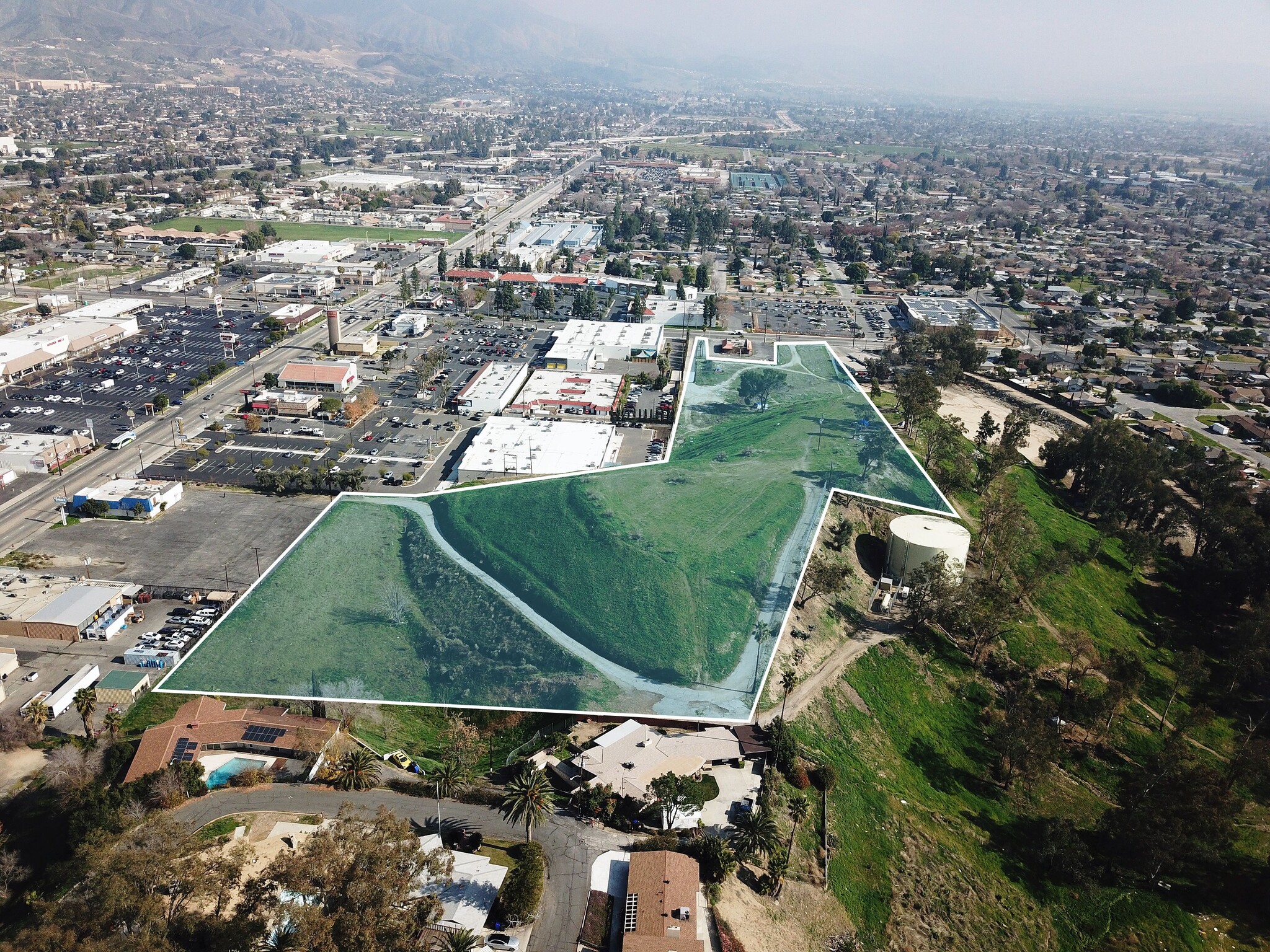 Del Rosa Ave, San Bernardino, CA for sale Primary Photo- Image 1 of 5