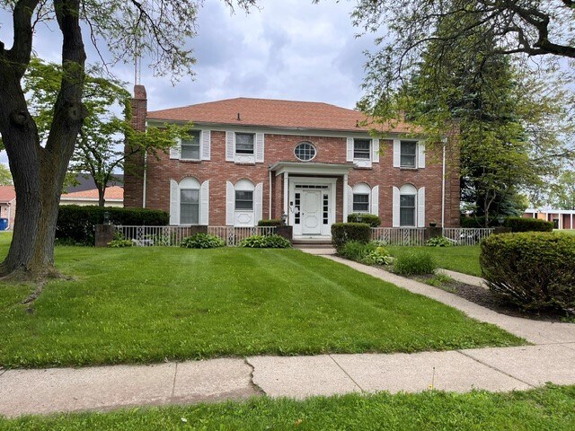 5360 Cresthaven Ln, Toledo, OH for sale Primary Photo- Image 1 of 1