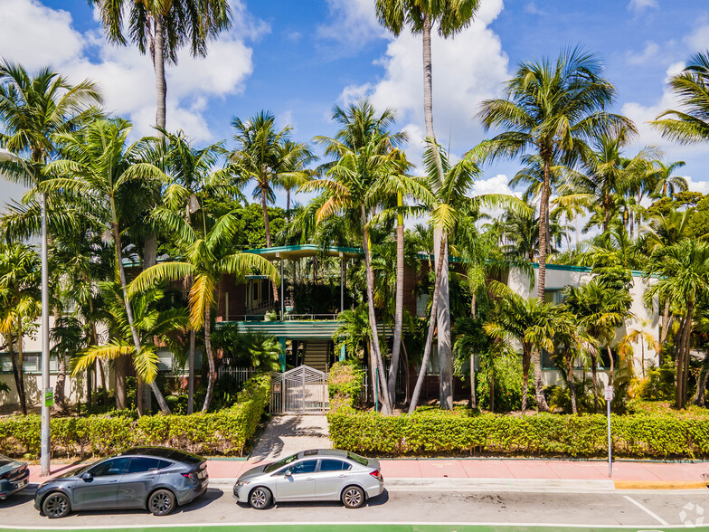 1770 Meridian Ave, Miami Beach, FL for sale - Building Photo - Image 1 of 10