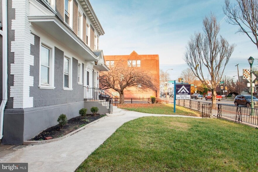 6948 Torresdale Ave, Philadelphia, PA for lease - Building Photo - Image 3 of 15