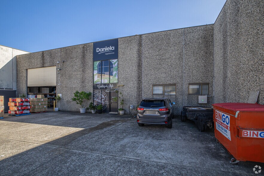 9 Hume Rd, Smithfield for lease - Building Photo - Image 2 of 4