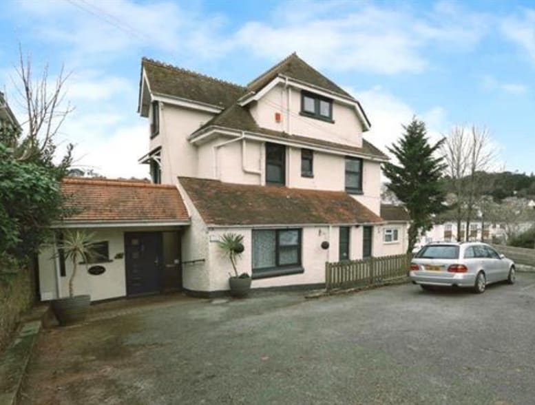 22 Bridge Rd, Torquay for sale - Building Photo - Image 1 of 7