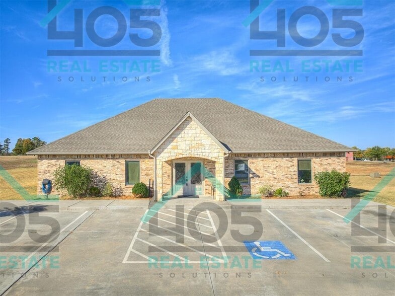 1917 Commerce, Choctaw, OK for lease - Building Photo - Image 1 of 11