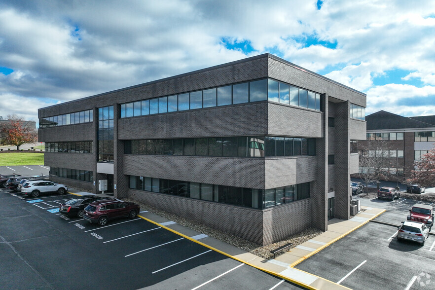 6200 Brooktree Rd, Wexford, PA for lease - Building Photo - Image 3 of 11