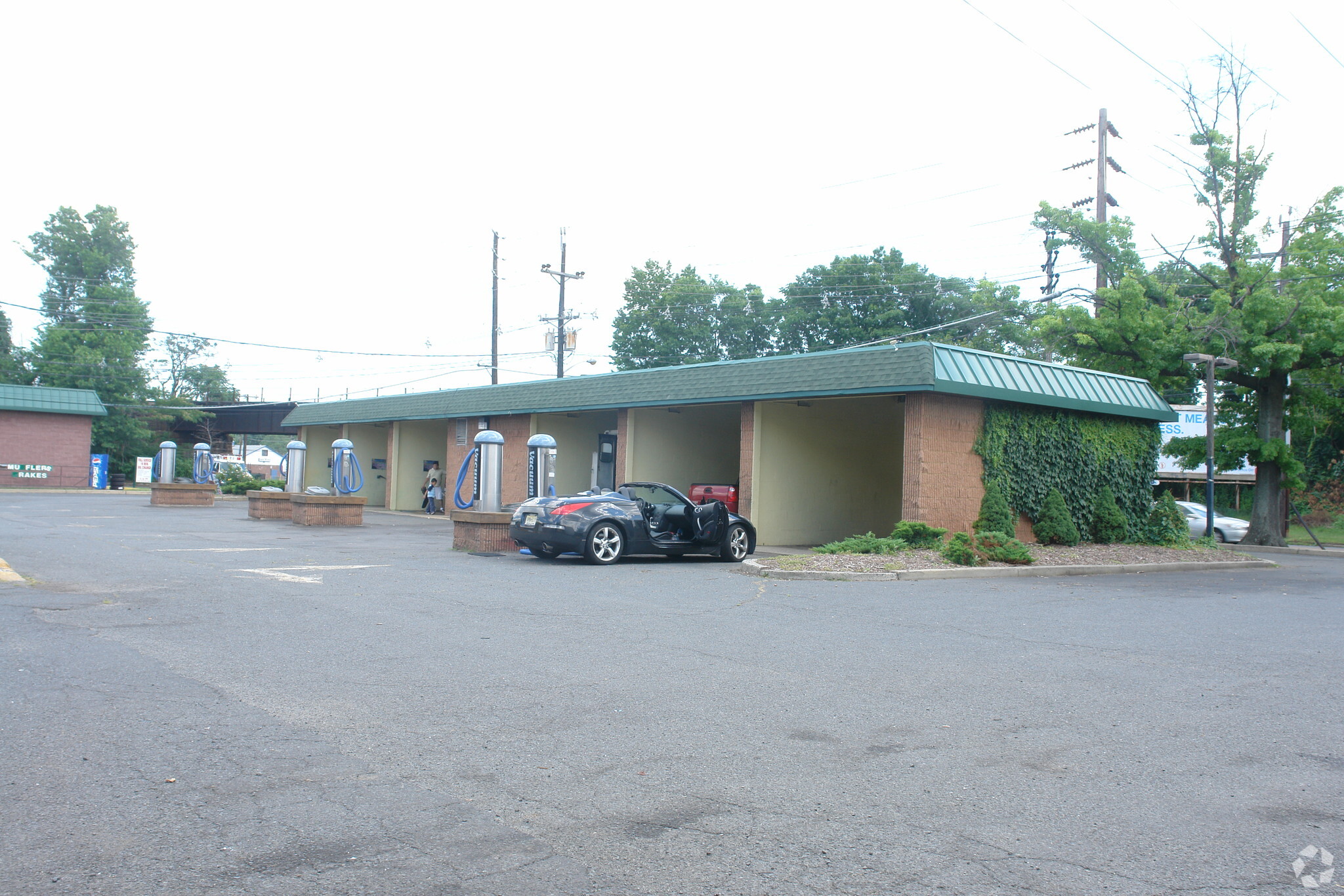 656 W 1st Ave, Roselle, NJ for sale Primary Photo- Image 1 of 3