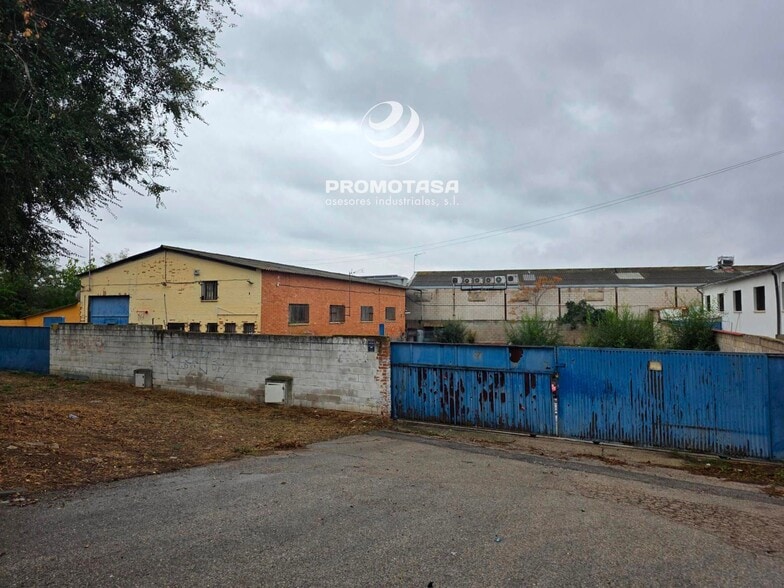 Industrial in Velilla de San Antonio, Madrid for sale - Building Photo - Image 1 of 2