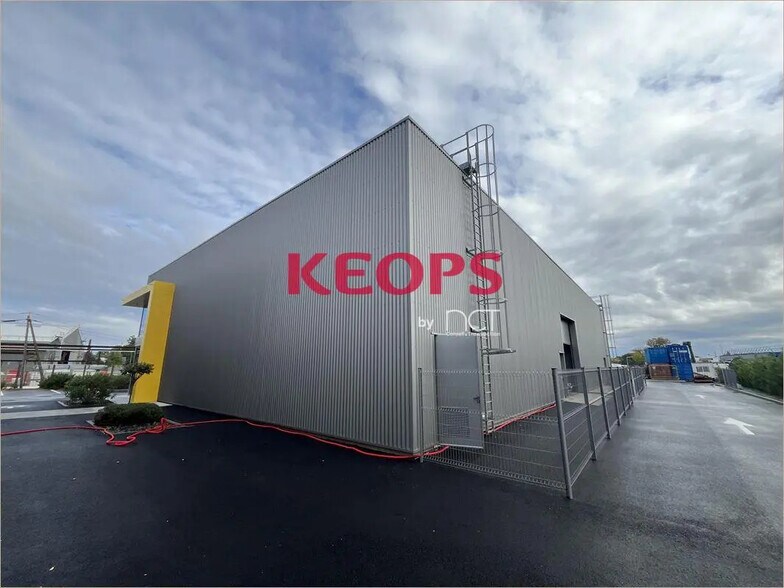 Flex in Colomiers for lease - Building Photo - Image 2 of 5