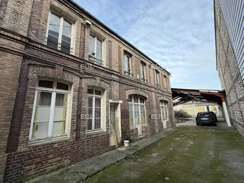 21 Rue Pierre Renaudel, Elbeuf for sale - Building Photo - Image 1 of 15