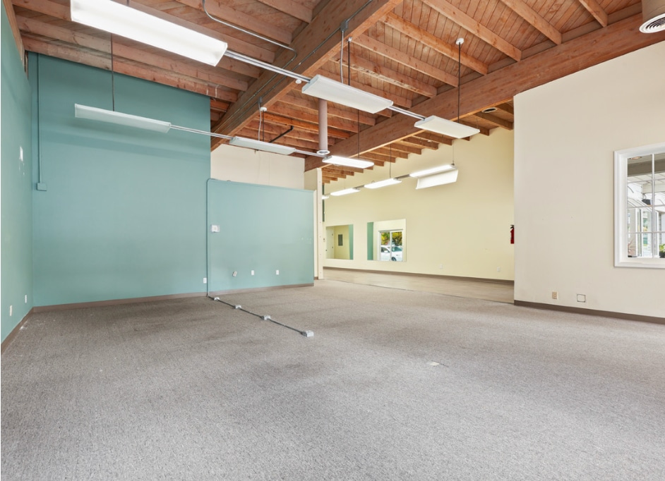 31840 SW Charbonneau Dr, Wilsonville, OR for lease Interior Photo- Image 1 of 4