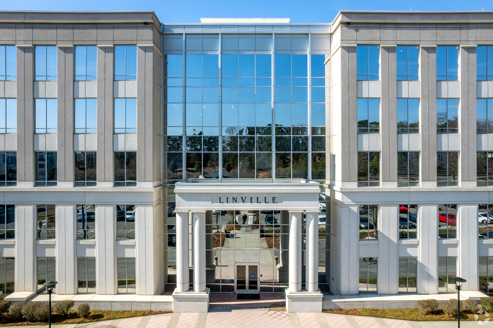 10130 Perimeter Pky, Charlotte, NC for lease Building Photo- Image 1 of 8