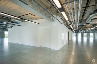 Holt St, Birmingham for lease Interior Photo- Image 2 of 3