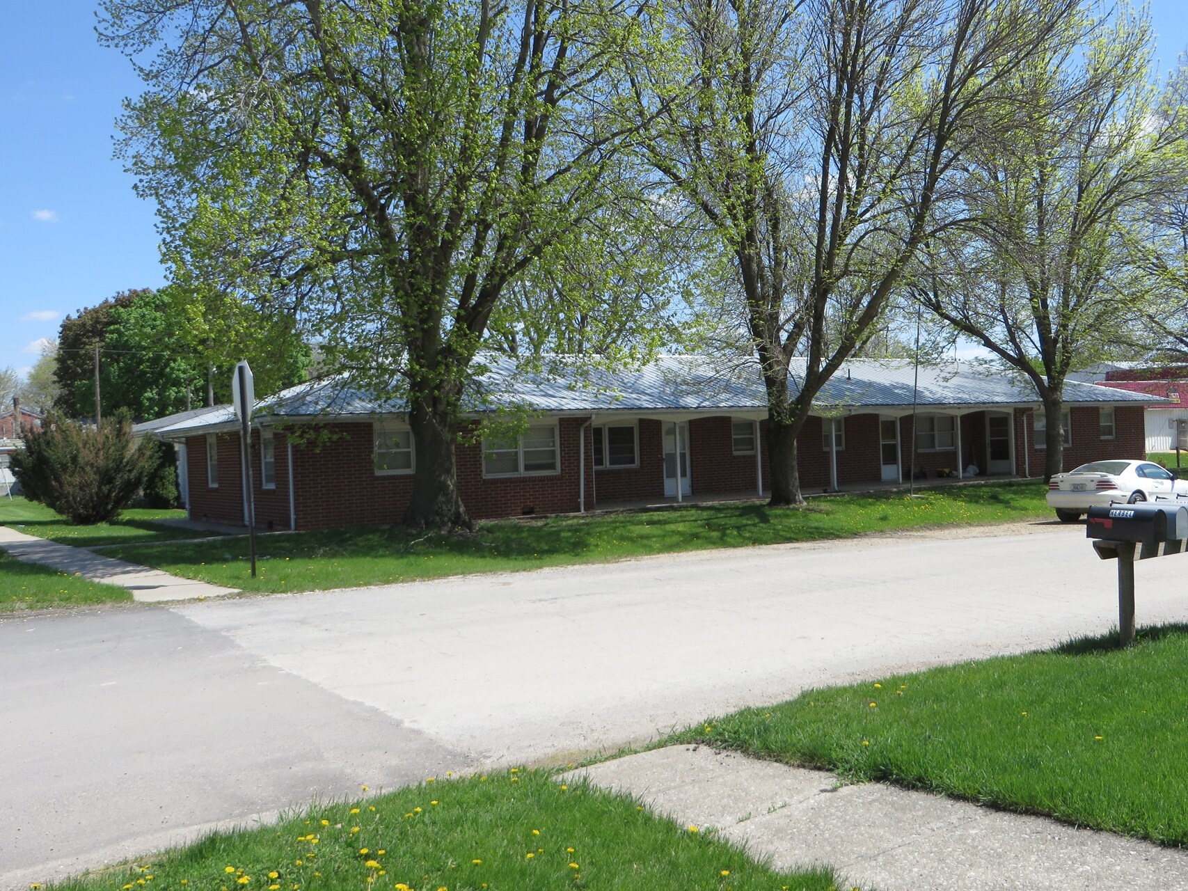 108 W Benton St, Fontanelle, IA for sale Primary Photo- Image 1 of 1