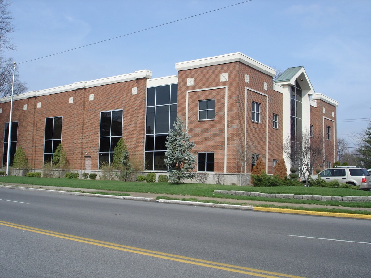 1901 Frederica St, Owensboro, KY 42301